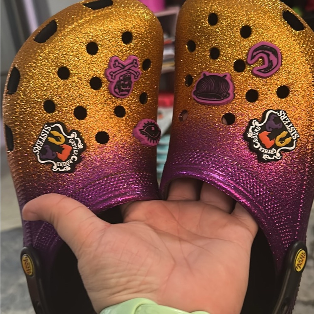 CROCS Hocus Pocus with charms